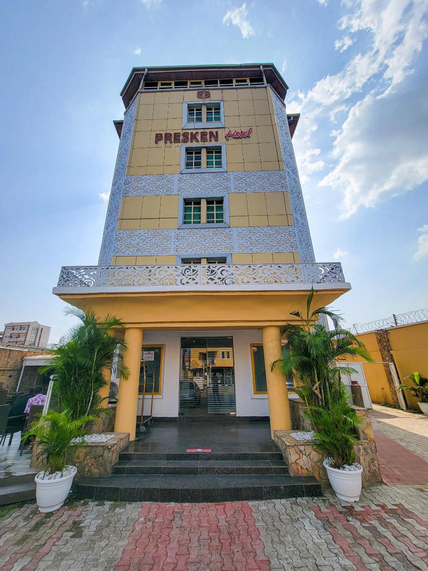Presken K-One Hotel Ikeja Luaran gambar