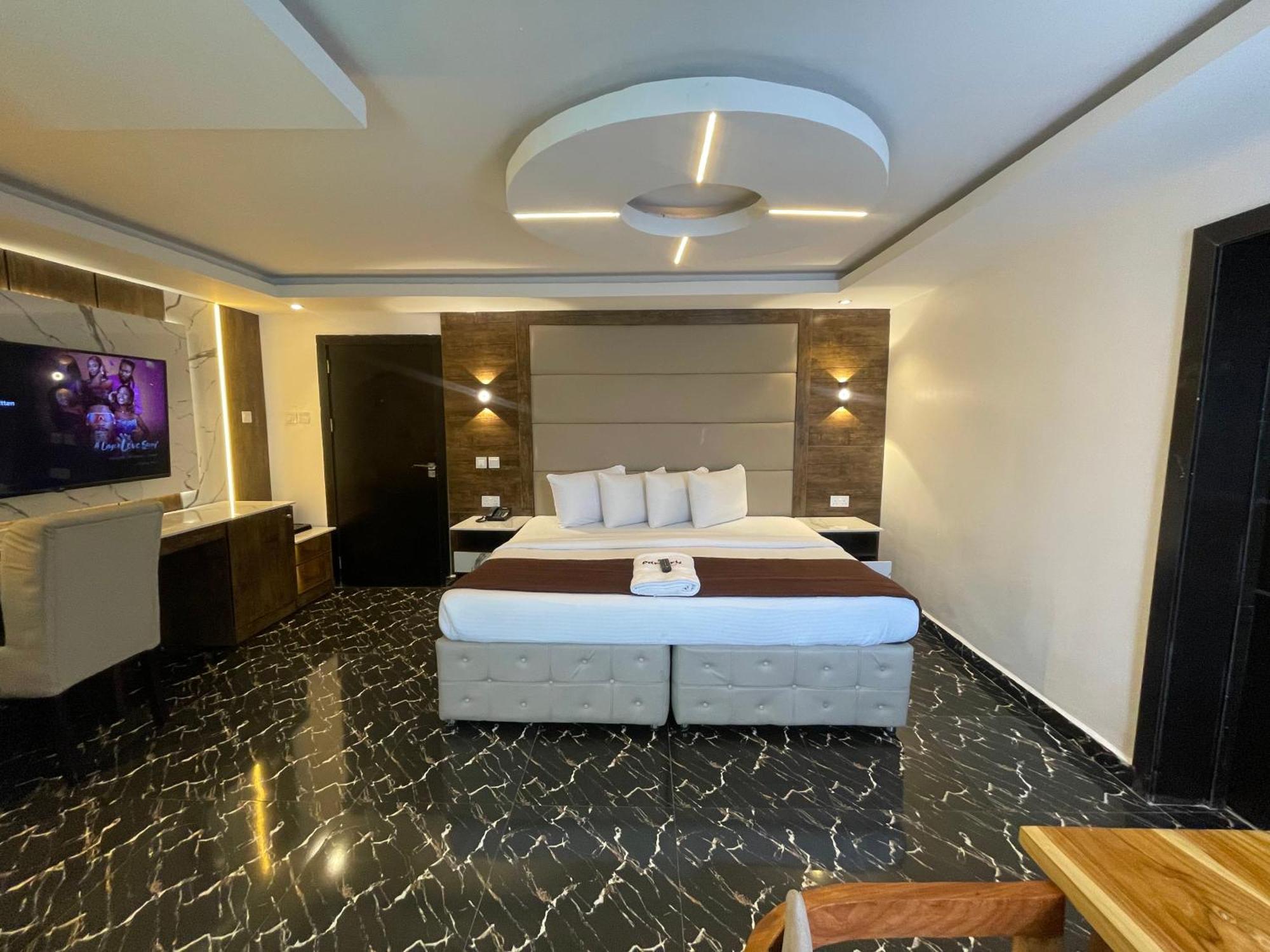Presken K-One Hotel Ikeja Luaran gambar